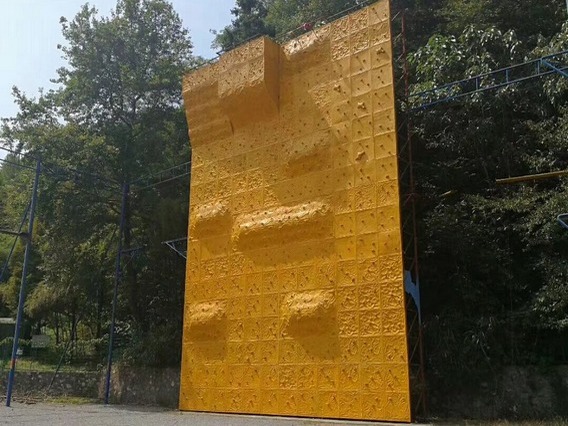 舟桥某旅拓展攀岩墙
