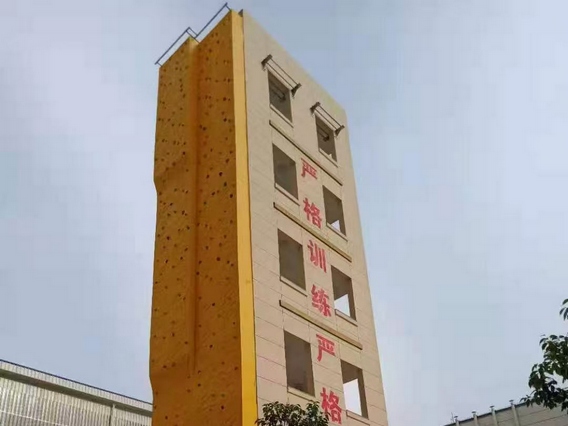 连云港灌云某部攀岩训练场